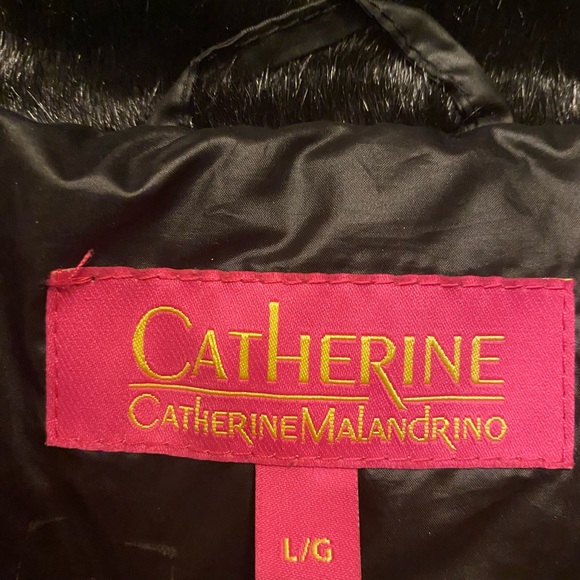 Black puffer winter get jacket, size Large. - Picture 5 of 5